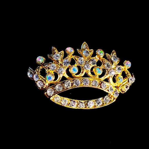 BROOCH Queen’s CROWN Brooch beauty Gold-tone iridescent Rhinestones LN Vintage! - Picture 2 of 3